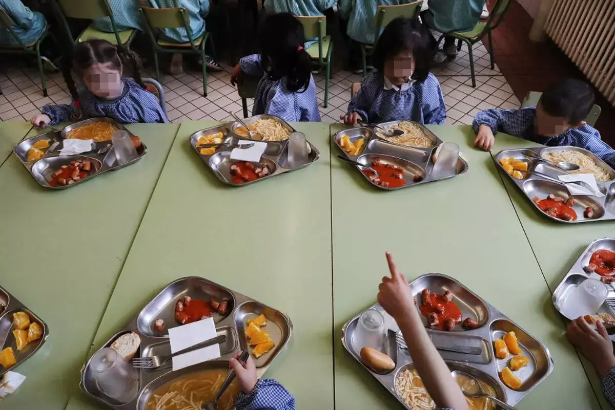Ilustrasi makan siang gratis pada anak di Spanyol